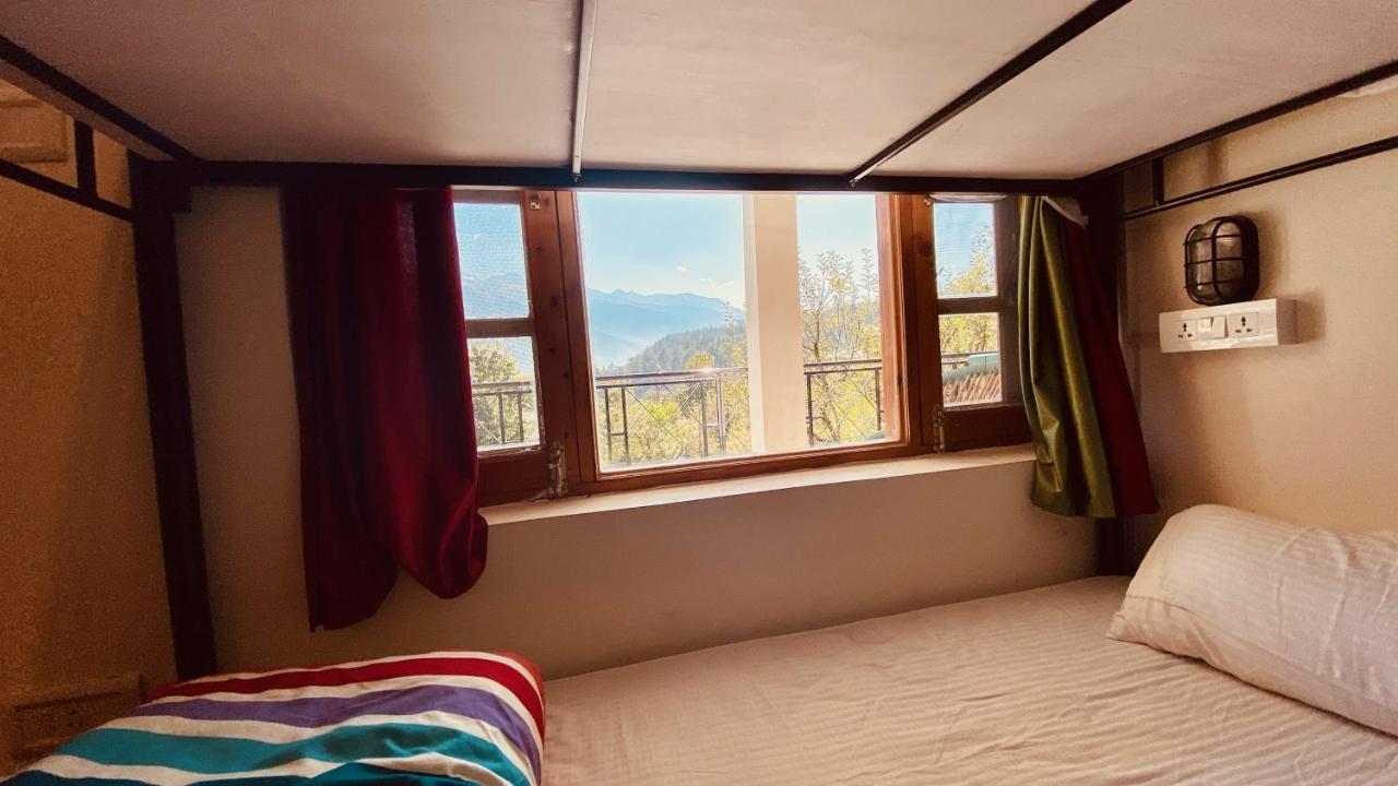 Madpackers Manali Hostel Bagian luar foto
