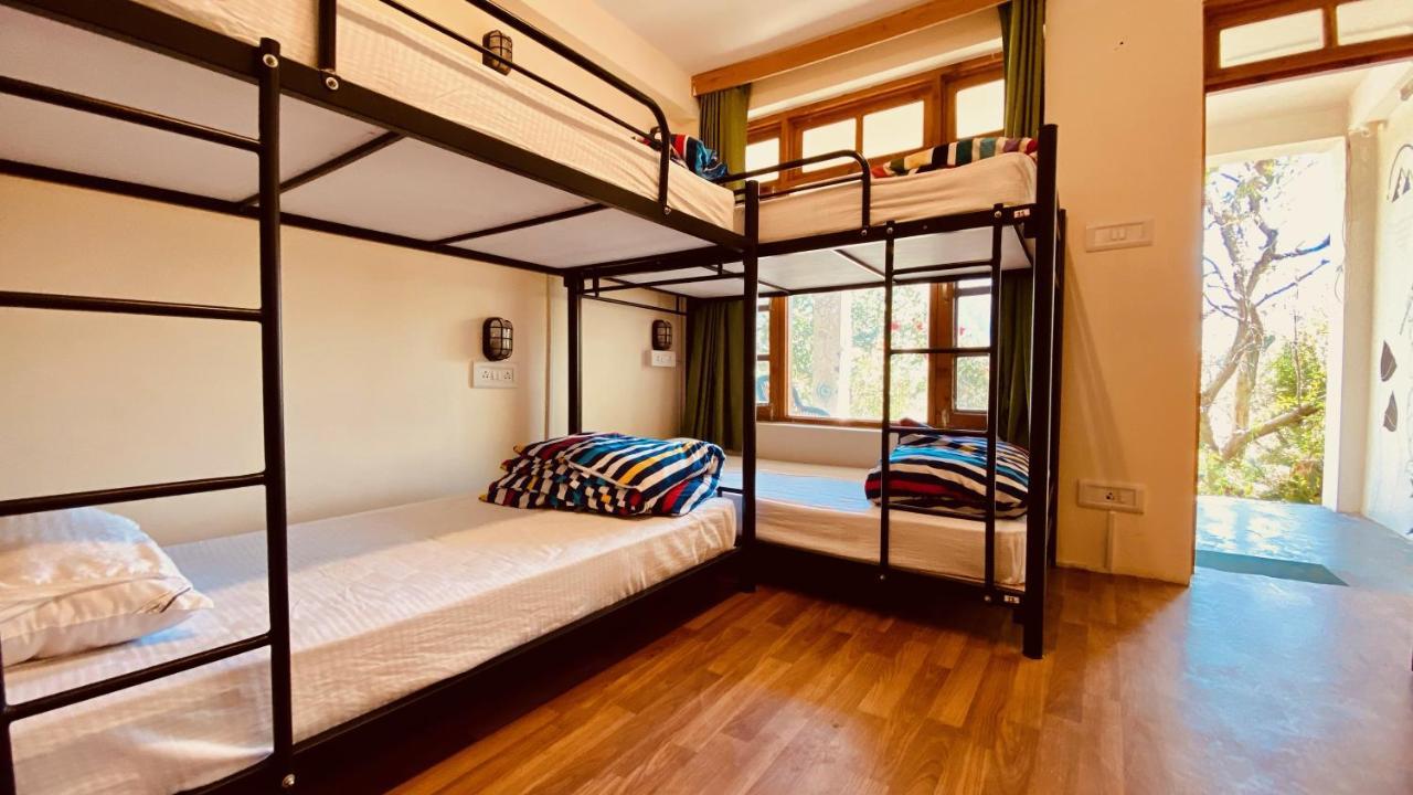 Madpackers Manali Hostel Bagian luar foto